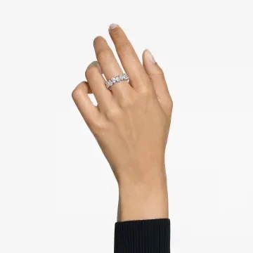 Swarovski Ring til Dame udført i Rustfrit stål i en flot Sølv farve
