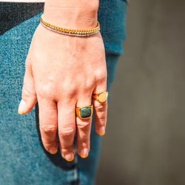 IX Studios Ring til Herre, Dame udf&oslash;rt i 925 Sterling S&oslash;lv i en flot Guld, Gr&oslash;n farve