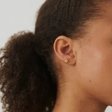 Pernille Corydon Ørering Single til Dame udført i 925 Sterling Sølv, Genbrugsmateriale i en flot Guld farve