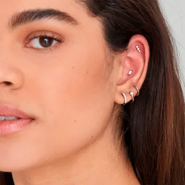 Ania Haie Ørering Single til Dame udført i 925 Sterling Sølv i en flot Sølv farve