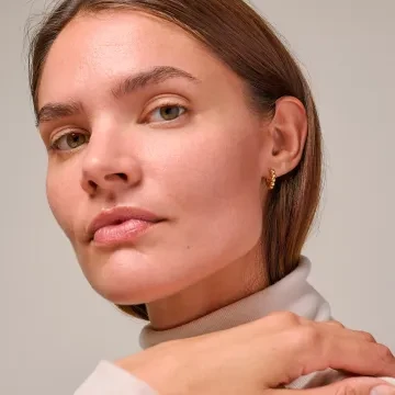 Enamel Øreringe til Dame udført i 925 Sterling Sølv, Guld i en flot Guld farve