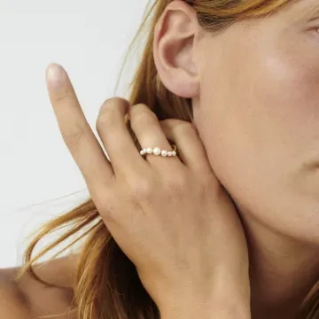 Pernille Corydon Ring til Dame udført i 925 Sterling Sølv i en flot Guld farve