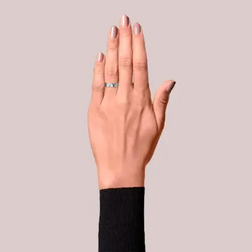 Jane Kønig Ring til Dame udført i 925 Sterling Sølv i en flot Sølv farve