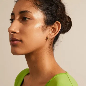 Pilgrim Øreringe til Dame udført i Messing i en flot Guld farve