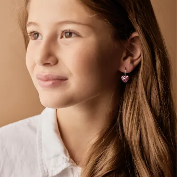 Blomdahl Øreringe til Dreng, Pige, Herre, Dame udført i Titanium i en flot Lyserød, Sølv farve