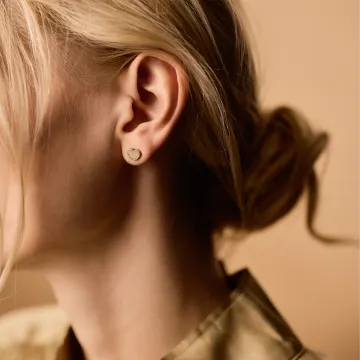 Blomdahl &Oslash;reringe til Pige, Dame udf&oslash;rt i Titanium i en flot Guld farve