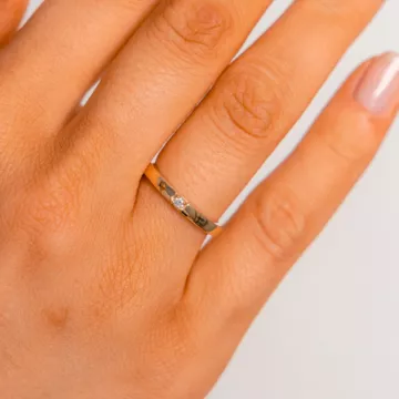 Mads Z Ring til Dame udført i Guld i en flot Guld farve