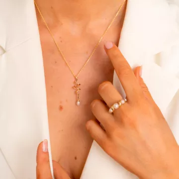 Mads Z Ring til Dame udført i Guld i en flot Guld farve