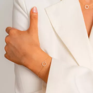 Mads Z Armbånd til Dame udført i Guld i en flot Guld farve