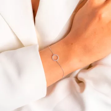 Mads Z Armbånd til Dame udført i Hvidguld i en flot Sølv farve