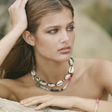 ANNI LU Halskæde til Dame udført i  i en flot Hvid farve