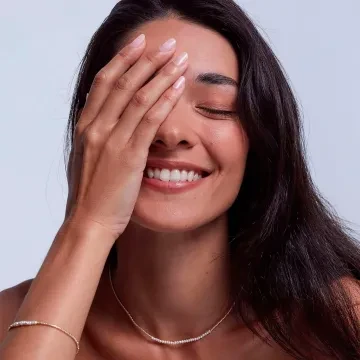 ANNI LU Halskæde til Dame udført i Messing i en flot Guld farve