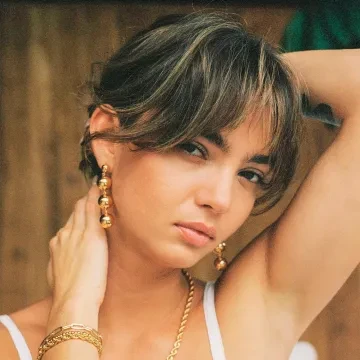 ANNI LU Øreringe til Dame udført i Messing i en flot Guld farve