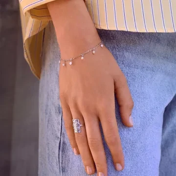 Maanesten Ring til Dame udført i 925 Sterling Sølv i en flot Sølv farve