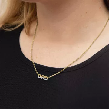 Maria Black Halskæde til Dame udført i 925 Sterling Sølv i en flot Guld farve