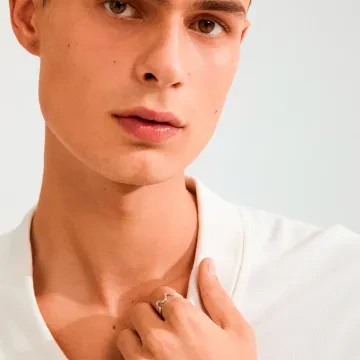 Pilgrim Ring til Dame udført i Messing i en flot Sølv farve