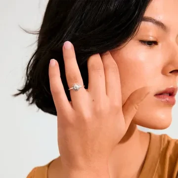 Pilgrim Ring til Dame udført i Messing i en flot Sølv farve