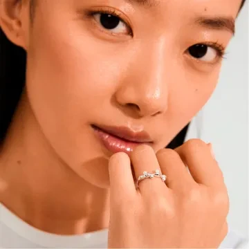 Pilgrim Ring til Dame udført i Messing i en flot Sølv farve