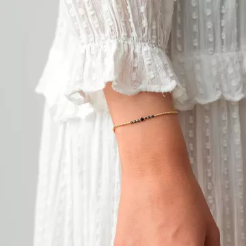 ANNI LU Armbånd til Dame udført i Messing i en flot Guld, Hvid farve