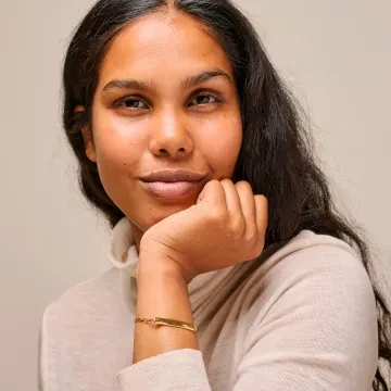 Enamel Armbånd til Dame udført i 925 Sterling Sølv, Guld i en flot Guld farve