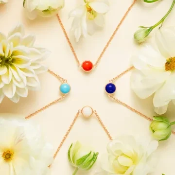 Julie Sandlau Armbånd til Dame udført i 925 Sterling Sølv i en flot Blå, Guld farve