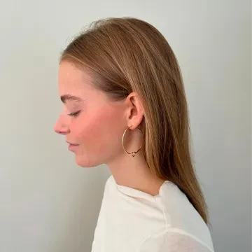 Jane Kønig Ørering Single til Dame udført i 925 Sterling Sølv i en flot Guld farve