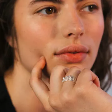 Dulong Ring til Dame udført i 925 Sterling Sølv i en flot Sølv farve