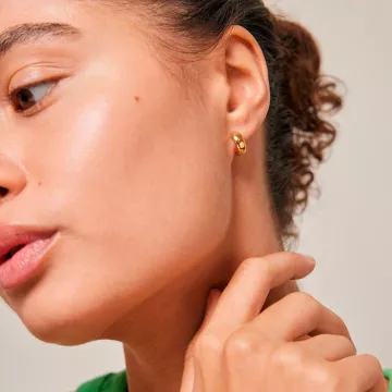 Enamel Øreringe til Dame udført i 925 Sterling Sølv i en flot Guld farve