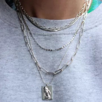 Pico Halskæde til Dame udført i Messing i en flot Sølv farve