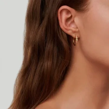 Julie Sandlau &Oslash;reringe til Dame udf&oslash;rt i 925 Sterling S&oslash;lv, Guld i en flot Guld farve