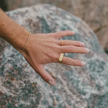 IX Studios Ring til Herre, Dame udført i 925 Sterling Sølv i en flot Guld farve