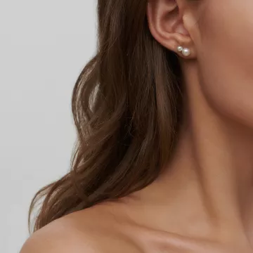 Julie Sandlau Ørering Single til Dame udført i Guld i en flot Guld farve