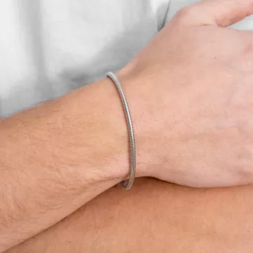 Schultz Armbånd til Herre udført i Cobber i en flot Sølv farve