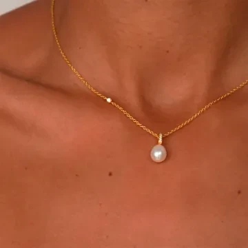 Julie Sandlau Vedhæng til Dame udført i 925 Sterling Sølv i en flot Guld farve