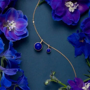 Julie Sandlau Vedhæng til Dame udført i 925 Sterling Sølv i en flot Blå, Guld farve