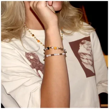 SKØR Armbånd til Herre, Dame udført i  i en flot Guld, Hvid farve