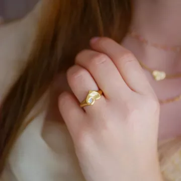 Enamel Ring til Dame udført i 925 Sterling Sølv i en flot Guld farve