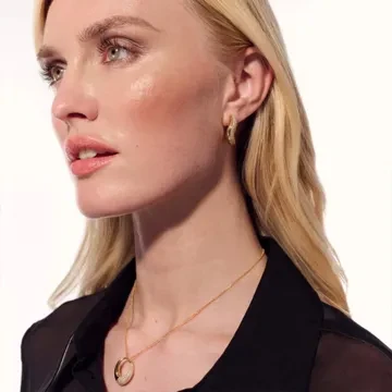 Sif Jakobs Øreringe til Dame udført i 925 Sterling Sølv i en flot Sølv farve