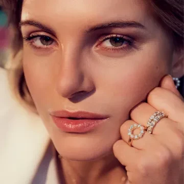 Sif Jakobs Ring til Dame udført i 925 Sterling Sølv i en flot Guld, Hvid farve