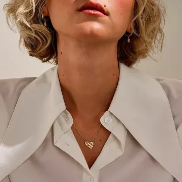 Skagen Denmark Halskæde til Dame udført i  i en flot Guld farve