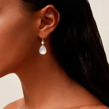 Julie Sandlau Øreringe til Dame udført i 925 Sterling Sølv i en flot Hvid farve