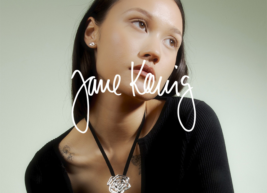 Se vores udvalg af Jane Kønig smykker